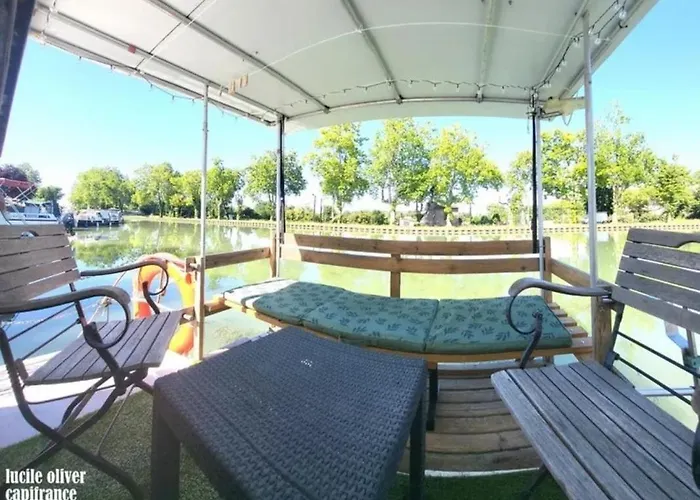 船上ホテル Peniche Prive 2