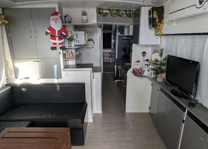 Peniche Prive 2 船上ホテル *